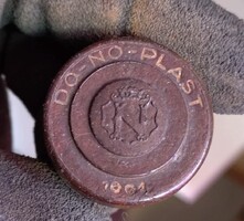 Antik Dr. Noseda elsősegélyfelszerelés bakelit tégely