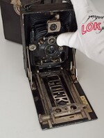 Gyönyörű antik fényképezőgép, eredeti dobozával együtt.