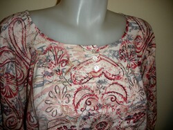 Selyem tartalmú pulóver