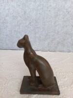 Bronz Básztet (egyiptomi macskaistennő) szobor, 10 cm magas