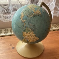 Politikai földgömb 1983.