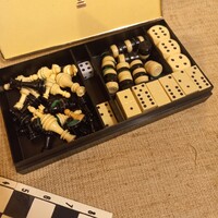 Mini utazó mágneses sakk készlet