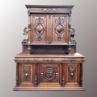 Neoreneszánsz tálalószekrény