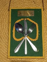 Katonai emlék plakett