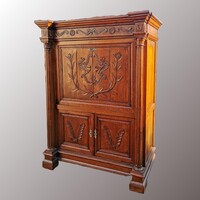 Neoreneszánsz szekreter