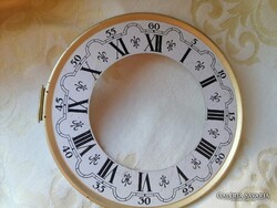 RÉZ ALAPÚ SZÁMLAP KÉPEK SZERINTI KINÉZETŰ  17 CM ÁTMÉRŐJŰ  BELSŐ ÜRES RÉSZ 10 CM  3,5 CM A SZÁMLAP S