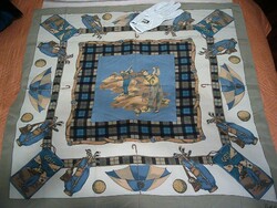 Codello real silk golf scarf with gloves