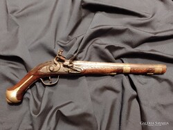 18.századi balkáni-török kovás lakatszerkezetű pisztoly.