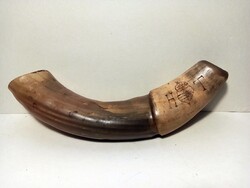 MAGYAR CÍMERES ÉVSZÁMOS SZARU KÜRT