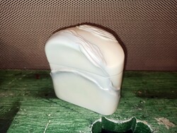 HIBÁTLAN BAKÓ HETEY ROZÁLIA HOLLÓHÁZI BONBONIER