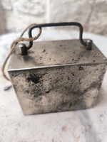 Persely kulccsal zárható vasból készült