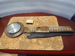 Retro wall-mounted pull-down calendar thermometer, Kádár style decor