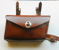 Régi szovjet kerékpár bőr szerzsámostáskája (orosz Szputnyik, Ural, újszerű)