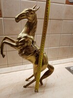 Réz lószobor