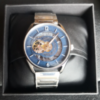 Kenneth Cole Óra Új Automata KC50205003 70.000 Ft