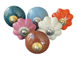 S6-22  Vintage stílusú porcelán bútorgomb szett (6 db-os)