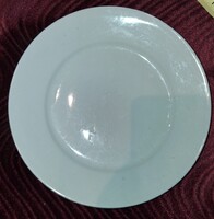 Fejér Zsolnay tányér