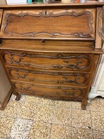 Szolid faragású Szekreter