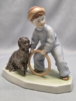 Zsolnay karikás gyerek kutyával - Sinkó András