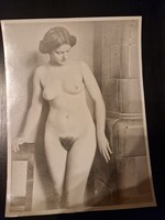 Máté Olga, Hölgy műteremben, 1910, eredeti negatívról 1930 körül készült nagyítás