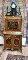 Copy from the Louis XV era. Copper plated. Beautifully crafted inlaid secretary.
