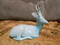 Zsolnay alapmázas szarvas