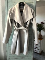 Ezüstszürke elegáns Orsay őszi/téli kabát, nagy gallérral, megkötős övvel, 44-es méret