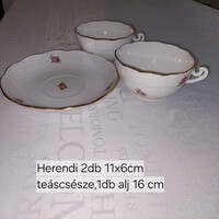 Herendi csipkebogyós porcelán készlet – tányérok, csészék és kínálók, több darabos együttes