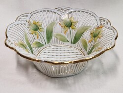 Kosár mintás porcelán kínáló virágos festésű aranyozott hibátlan állapotban 14 cm. átmérőjű