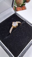 14K Gold Solitaire Engagement Ring with Sparkling Stones