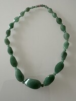 Aventurin nyaklánc csavart formára csiszolt szemekből, 50 cm hosszú