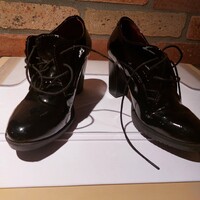 FIORETTI ÚJ FEKETE LAKKBŐR CIPŐ 36