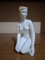 Aquincumi porcelán akt. 21,5 cm. Hibátlan. Jelzett