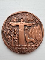 Assisi Szent Ferenc 800. születési évfordulójára készült.