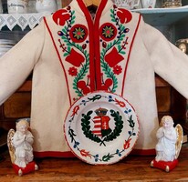 Kossuth coat of arms wall plate in perfect condition!! Size 23.3Cm price 9.990Ft purchased by mail order