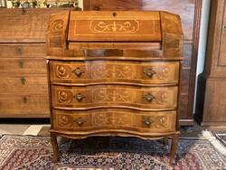 Ivelt hengertetős szekreter