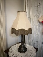 Ezüstözött szecessziós kis éjjeli lámpa, selyem ernyővel, működőképes
