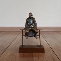 Marton László bronz kislány