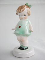 Bodrogkeresztúri kerámia katicás kislány