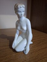 Aquincumi porcelán akt. 22 cm. Hibátlan. Jelzett