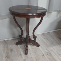 Klasszikus minőségi intarziás faragott fa lábú gyönyörű asztal (76cm magas)