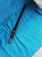 KATONAI TŐR SZURONY