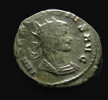 Római Claudius II Gothicus Antoninian (NZ16)