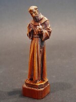 Antik kisméretű faragott fa Assisi Szent Ferenc szobor