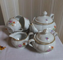 Eichwald porcelán, virágos teáskészlet: kanna, kiöntő, cukortartó, csészék, alátét tányér