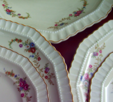 12 SZEMÉLYES ÉTKÉSZLET