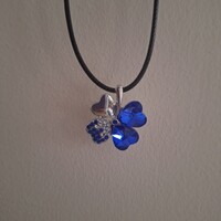 Lóhere alakú medálos nyaklánc - kék színű