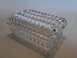Kristály hatású fedeles üveg doboz ékszertartó vajtartó 13,2 x 8,8 x 5,2 cm