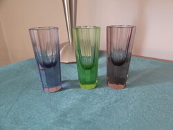 Art deco színes poharak SÉRÜLT!