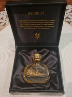 Viktoria Minya – Hedonist - crystal-insert perfume extract